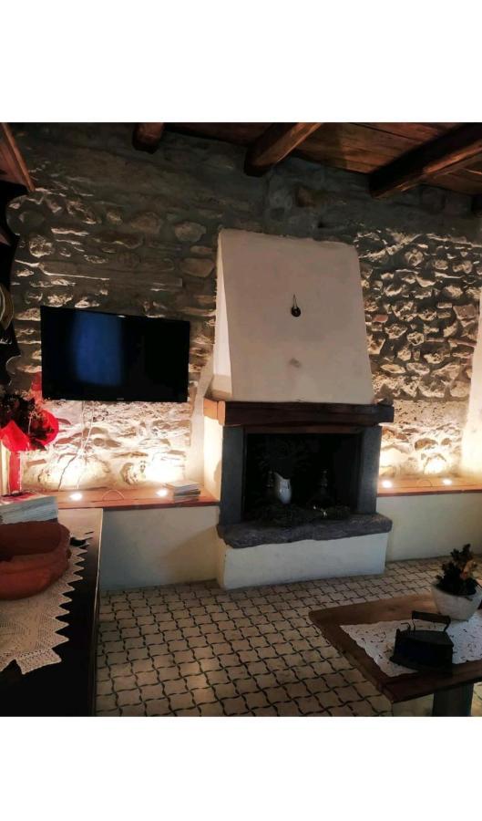 Casa Vacanze Al Colletto Vagli di Sotto Esterno foto