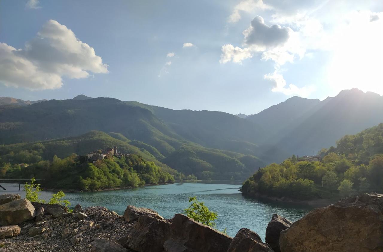 Casa Vacanze Al Colletto Vagli di Sotto Esterno foto
